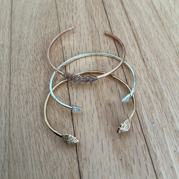 5 for $25 // Bundle of 3 Stella and Dot bracelets - Picture 3 of 10